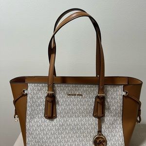 Michael Kohrs Voyager Tote